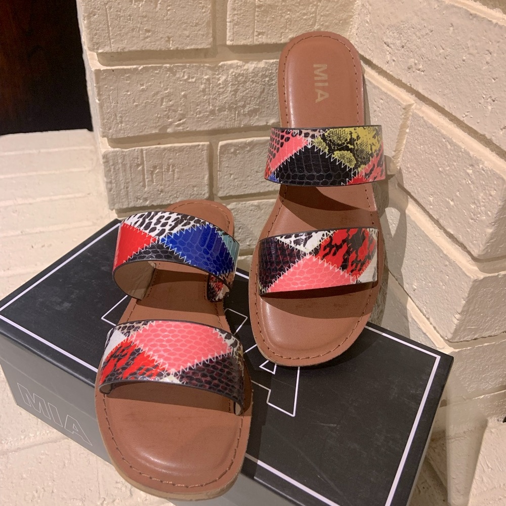 MIA Sandals